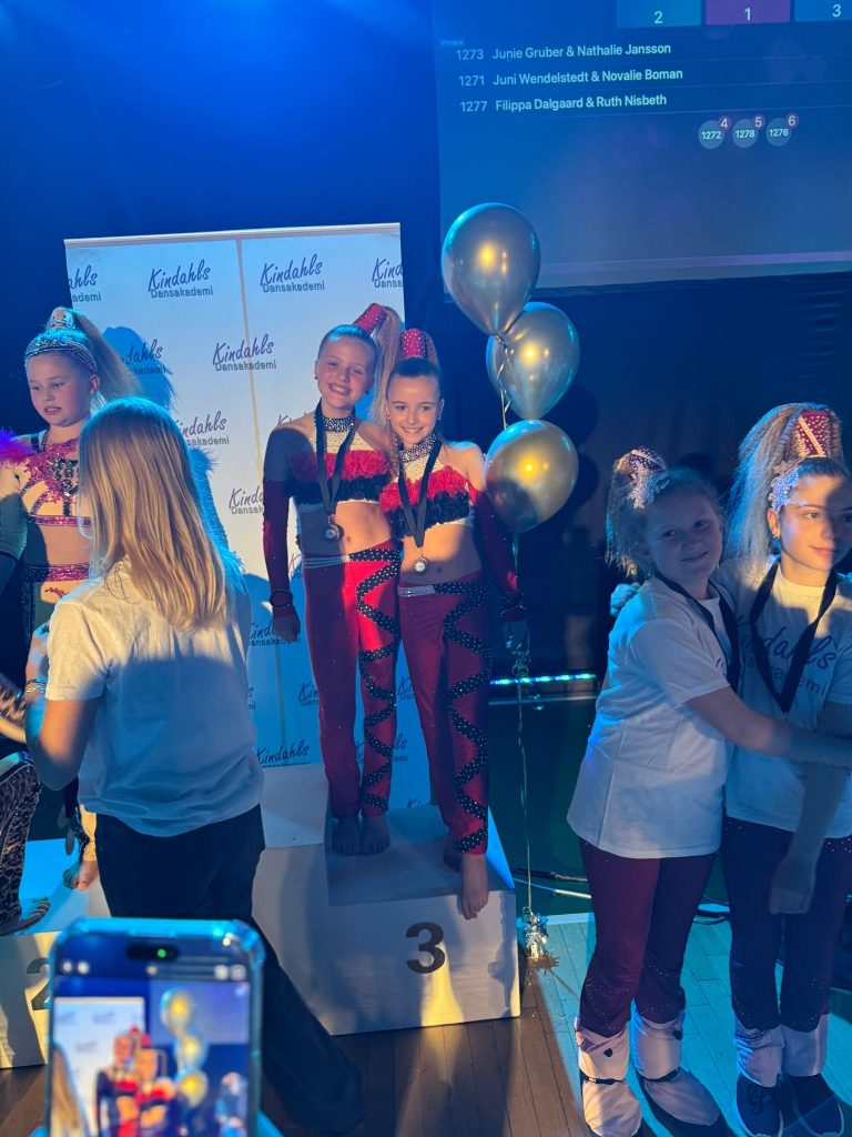 9F027214-2E58-40E5-B38C-FDE5166BED7C